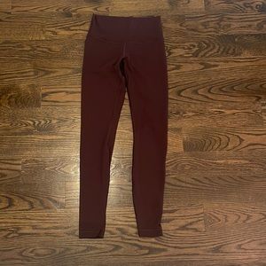 Lululemon women’s legging size 4 burgundy